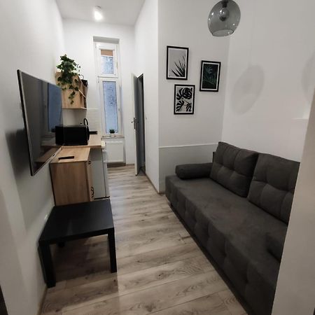 Little Room 7 - Pokoj Z Prywatna Lazienka I Aneksem Щецин Экстерьер фото